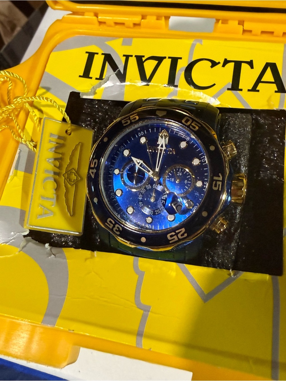 Invicta Pro Diver Chronograph Watch; beautiful blue